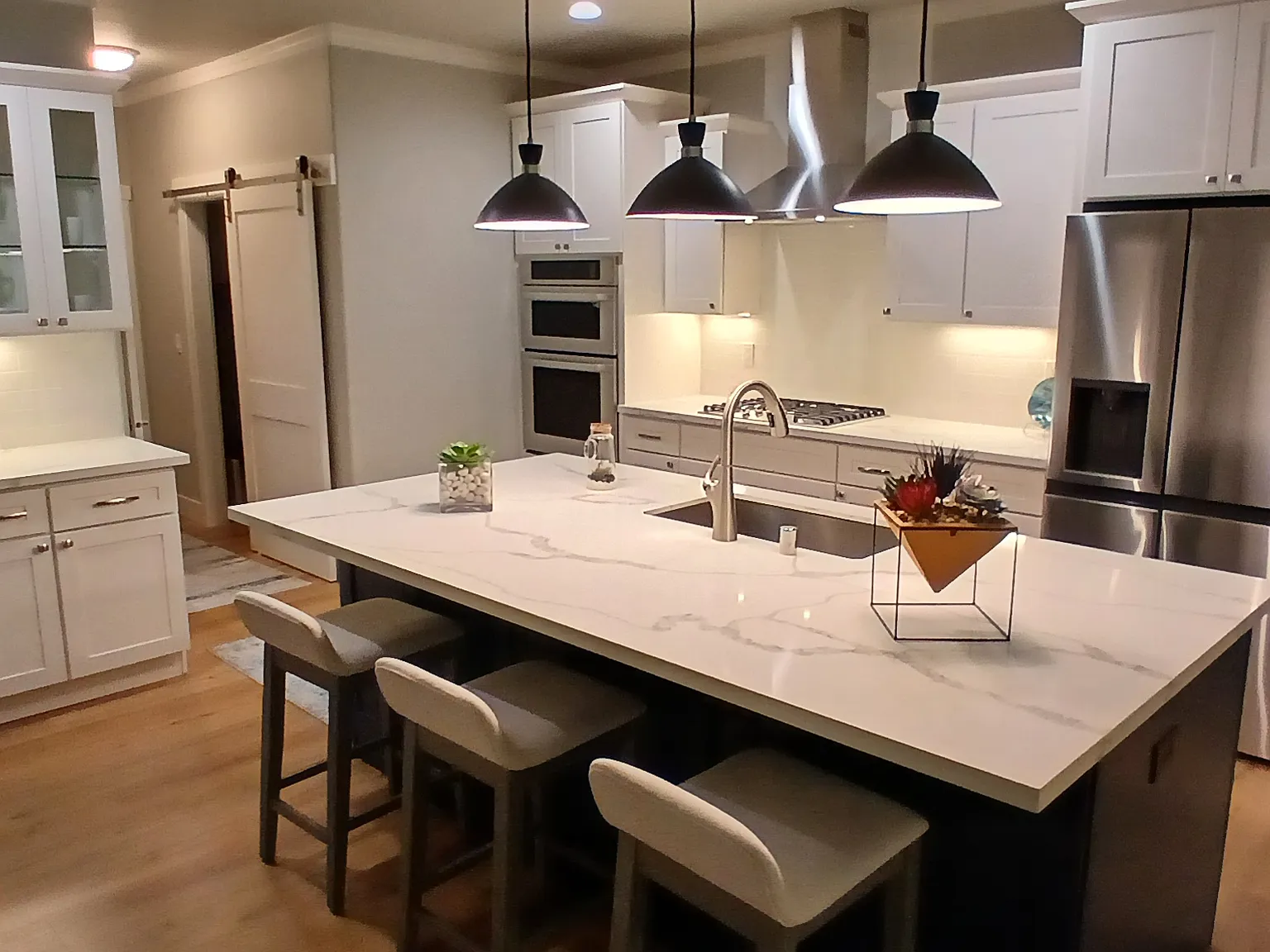 3 bed, 2.5 bath, 2816 sqft, $5,250 — Photo 4