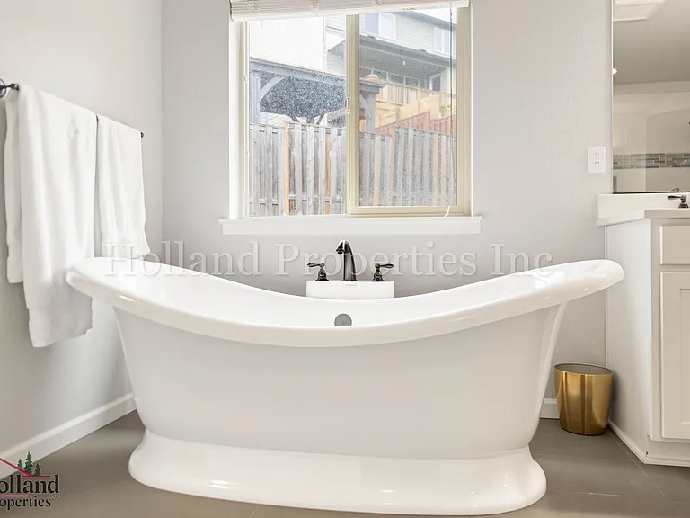 12723 SW Willow Point Ln — Photo 42