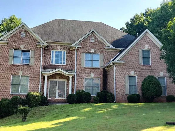 105 Ridge View Dr, Ball Ground, GA 30107