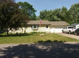 905 6th Ave N, Princeton, MN 55371