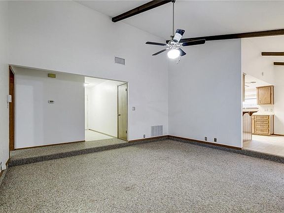 4th image of 3611 Monument Dr