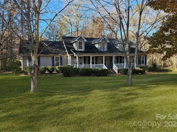 101 Green Way Ave, Cherryville, NC 28021