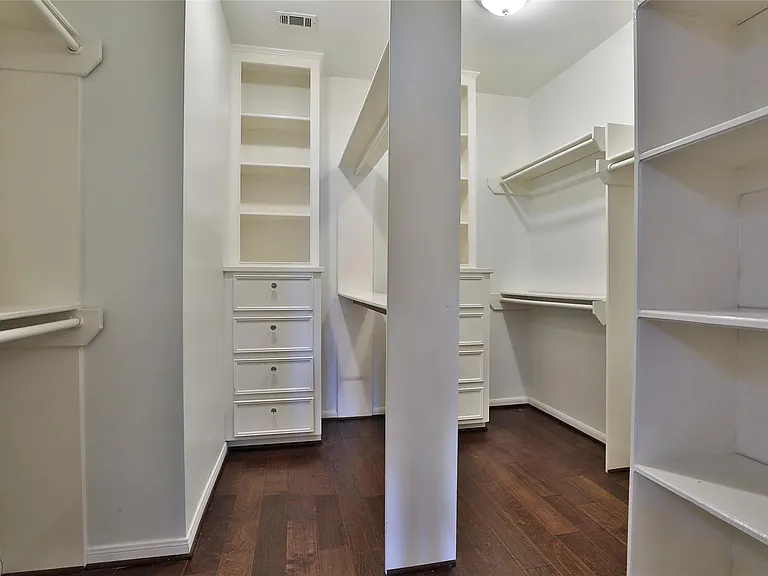 1818 Brookchester Dr — Photo 38