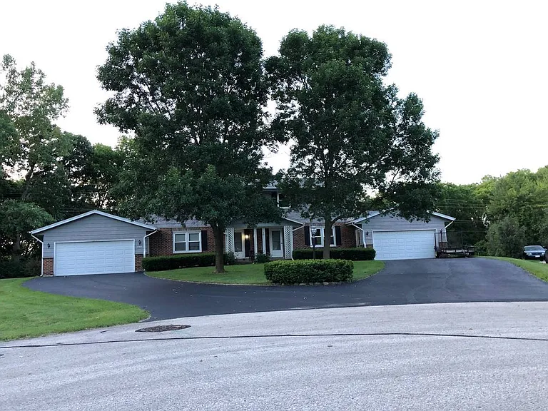 21500 Lees Ct — Photo 1