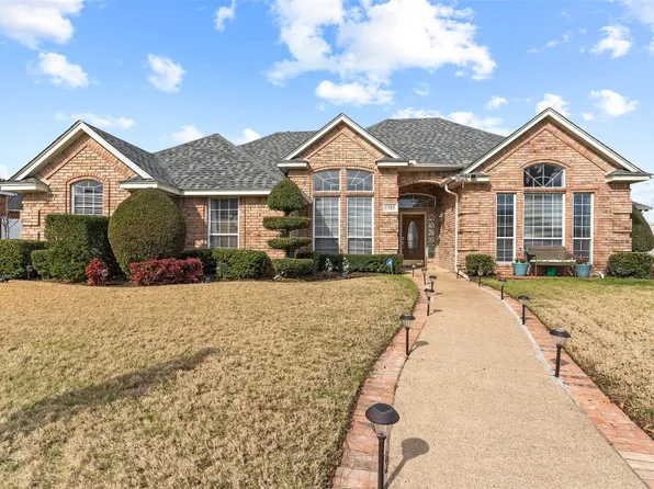 1305 Daventry Dr, Desoto, TX 75115