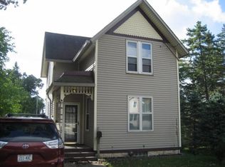 1019 Madison St, Waukesha, WI 53188