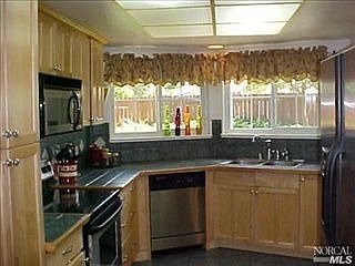 4th image of 160 Sandalwood Dr