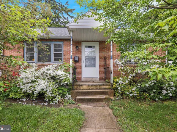 3227 Earl St, Laureldale, PA 19605