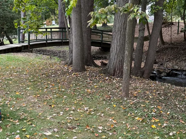 202 Mable Ct, Mason, MI 48854