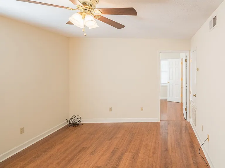 103D Lummus Dr — Photo 11