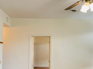 16 W Main St APT 1, Mechanicsburg, PA