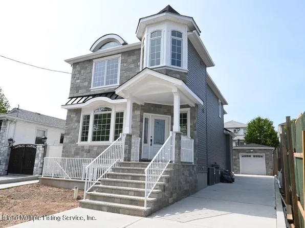 33 W Ter, Staten Island, NY 10312