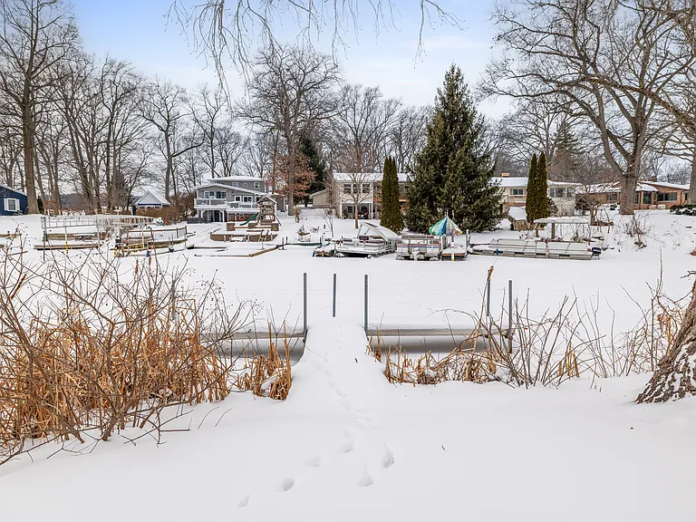 292 Grayson Rd — Photo 18