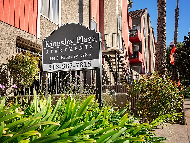 Kingsley Plaza — Photo 6