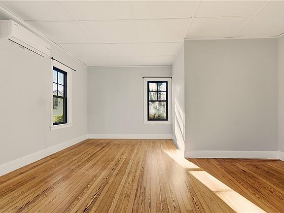 5th image of 39 Powel Ave #1