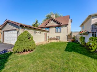 8451 S 79th Ct, Justice, IL 60458