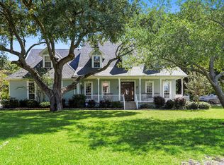 1312 Ladnier Rd, Gautier, MS 39553