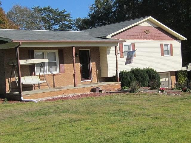 1st image of 2636 Fairwood Dr SE