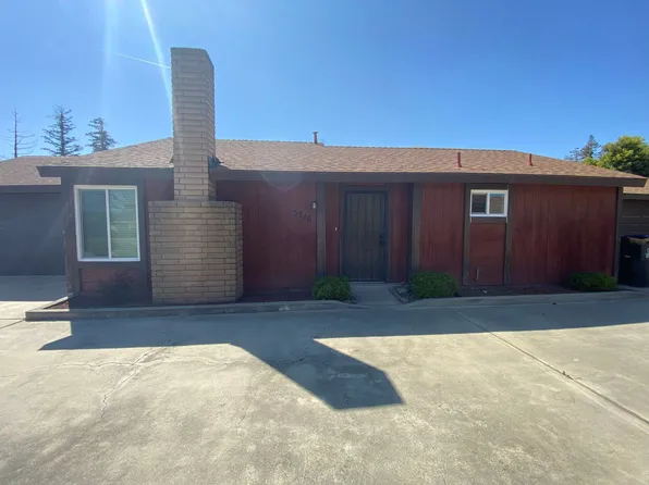 5716 W Robinwood Ave, Visalia, CA 93291