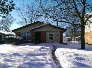 3036 Louise St, Rockford, IL 61103