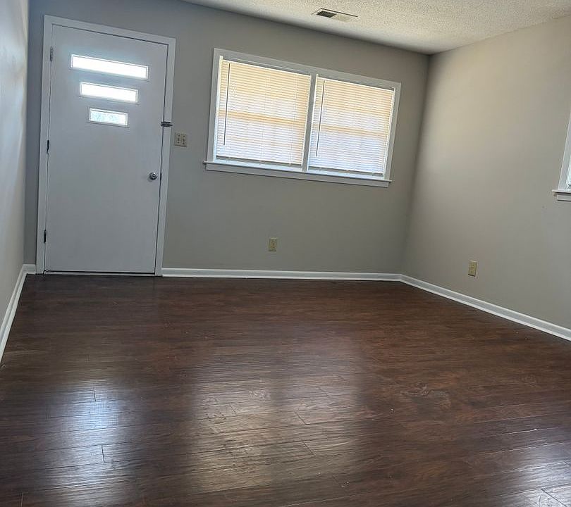 1st image of 616 N 13th