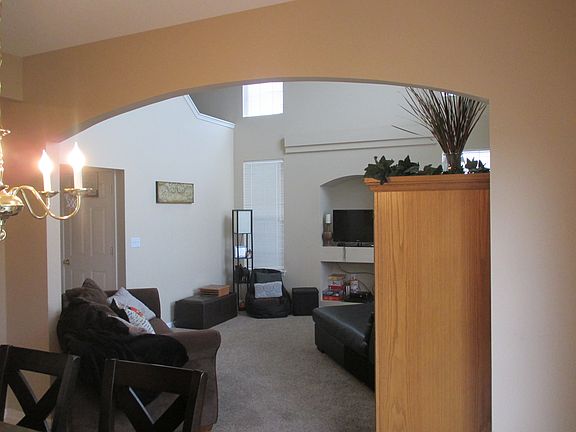 3rd image of 23850 W McMullin Cir