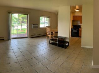 839 W College Blvd #201, Addison, IL 60101