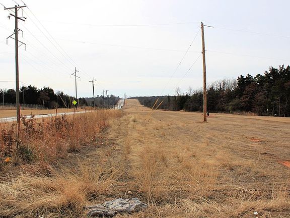 4th image of 6601 S Post Rd