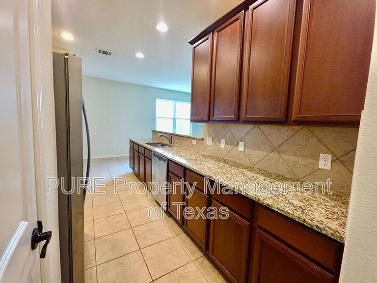1697 Breanna Ln — Photo 8