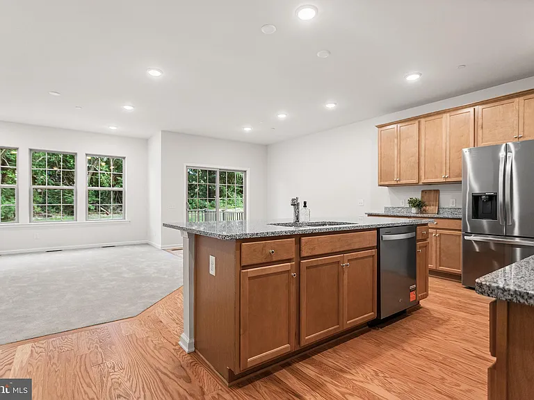 112 S Buck Tavern Way — Photo 4