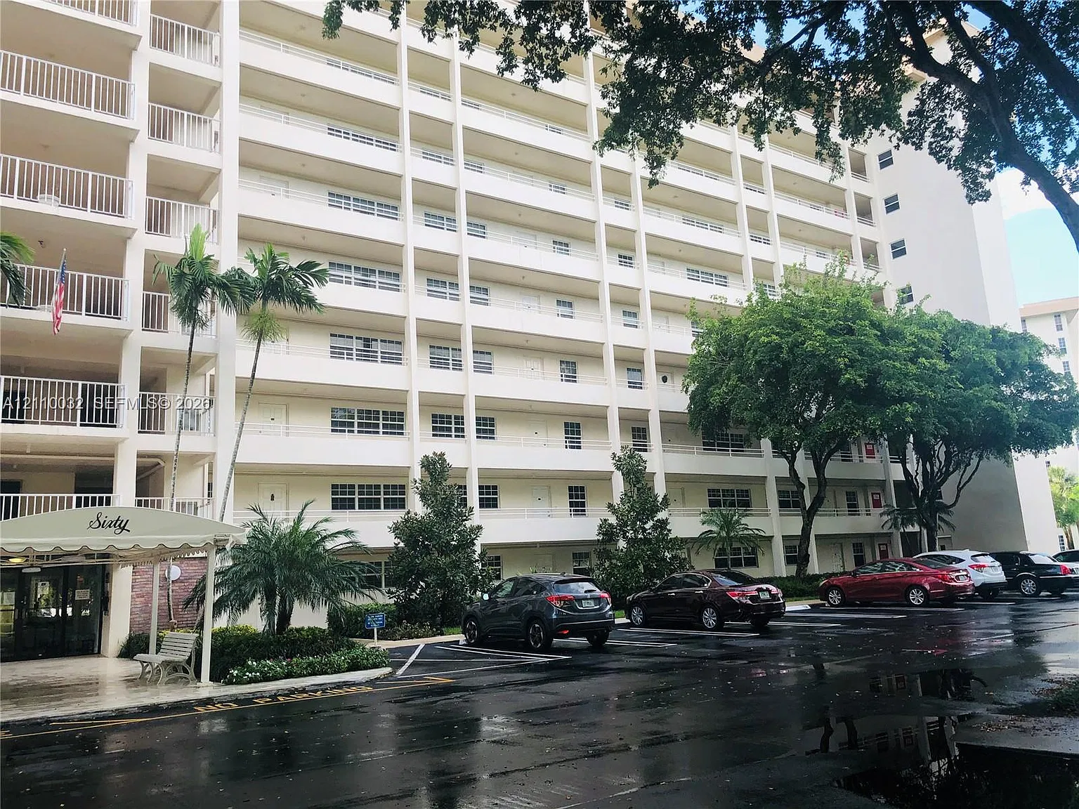 No 60 Palm-Aire Country C — Photo 4