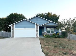 209 Bergsten Ct, Riley, KS 66531