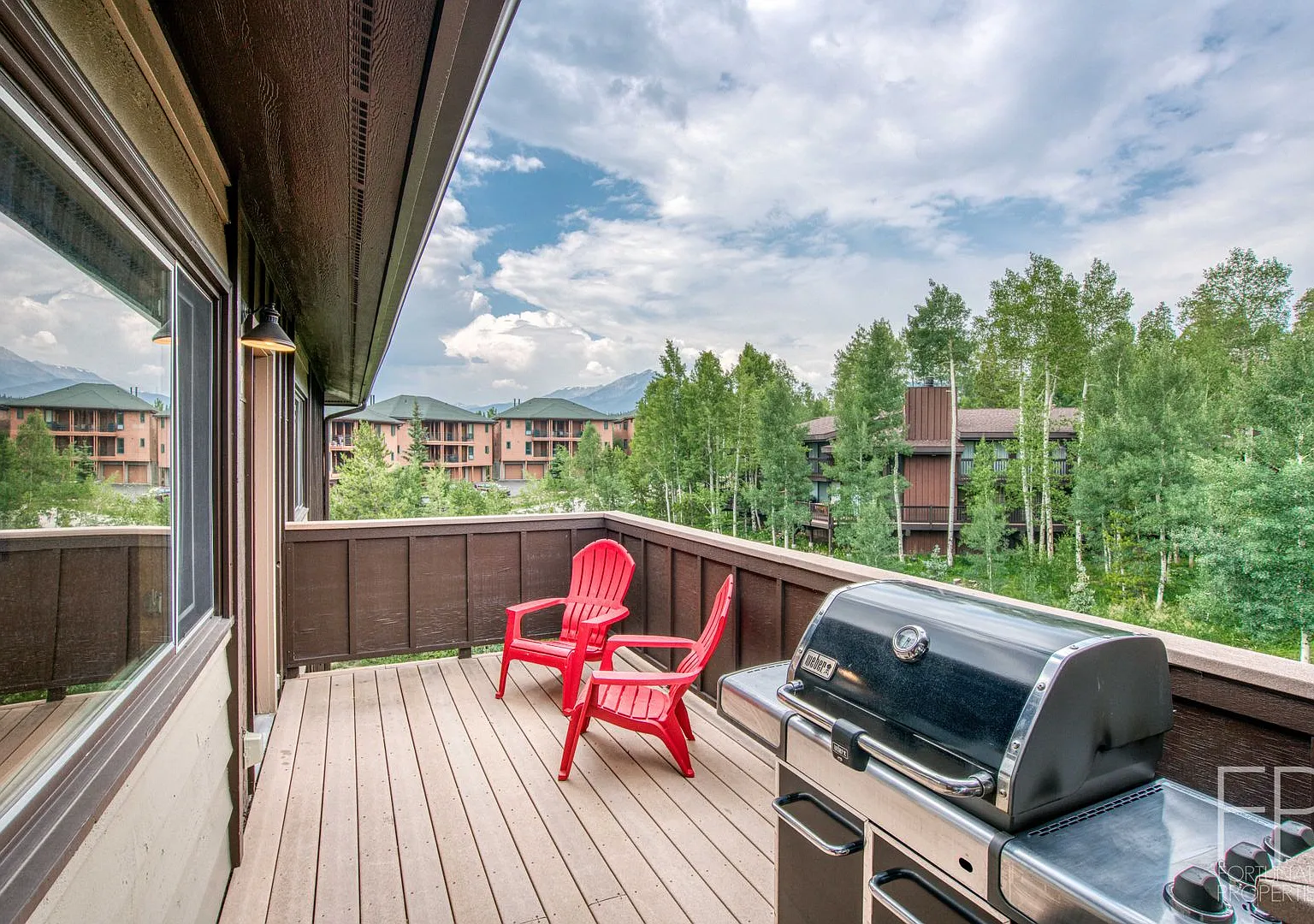 High End Condo in Wildernest. Includes almost all Utilities! Won't last!! Furnished! — Photo 3