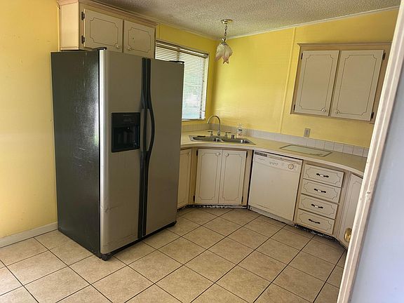 4th image of 5591 HEMINGWAY Court #E-01
