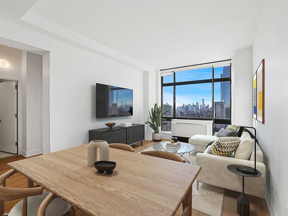 1st image of 420 W 42nd St Unit Phf