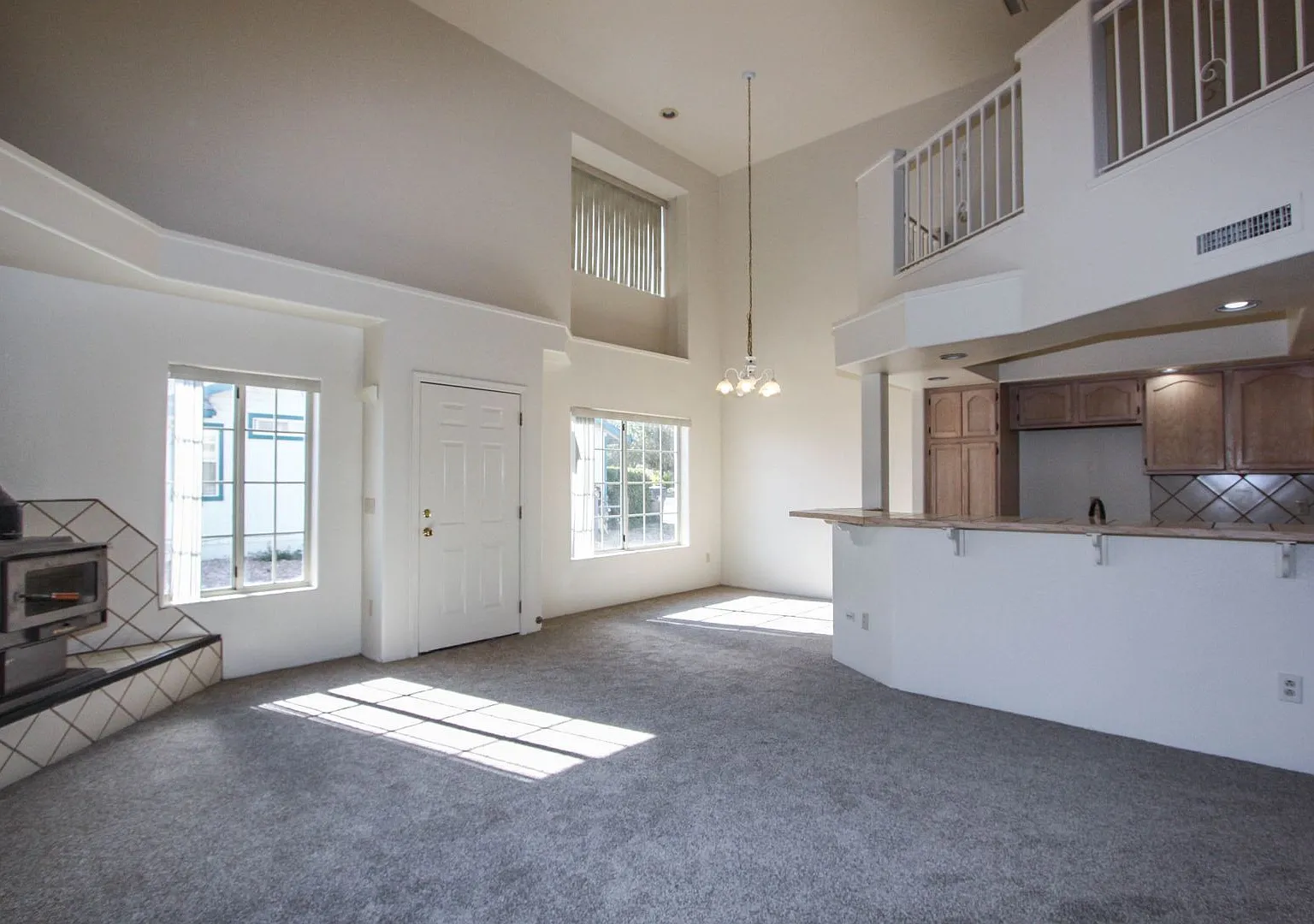 3249 N. Hedgewood Drive — Photo 3