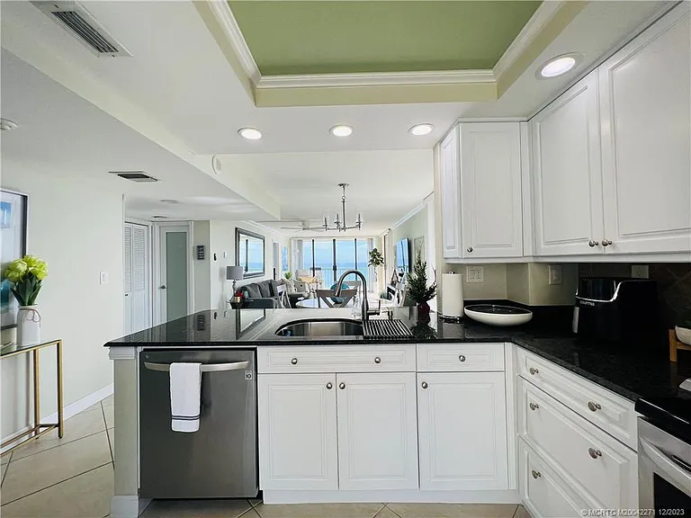9900 S Ocean Dr #810 — Photo 15