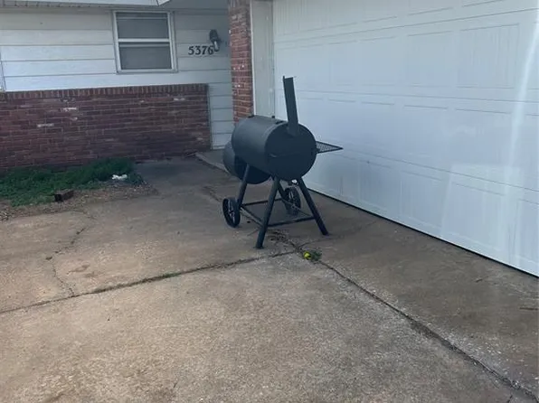 5376 NW 45th St, Warr Acres, OK 73122