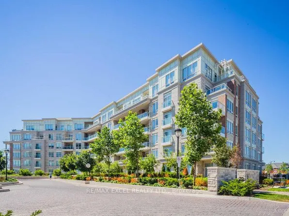 9 Stollery Pond Cres #208, Markham, ON L6C 0Y1