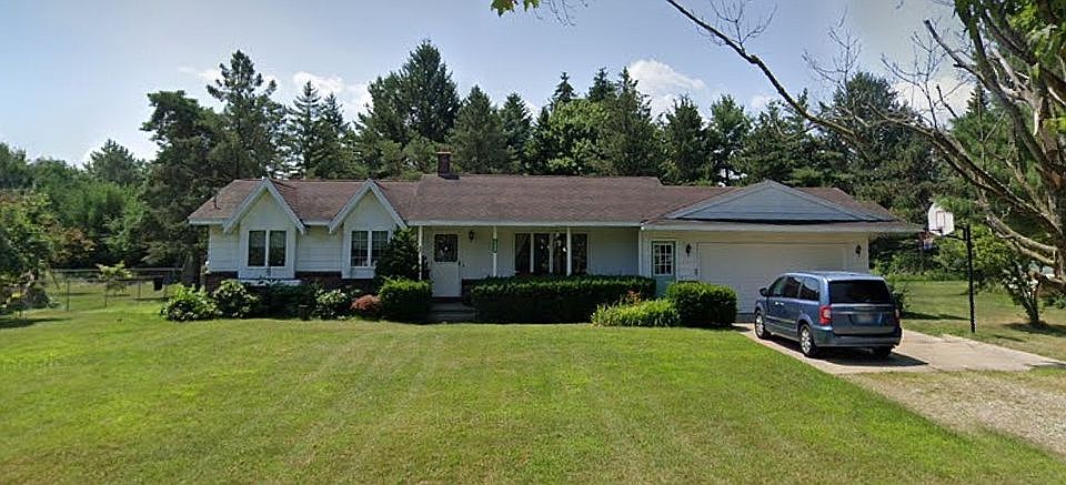 1st image of 13406 Vergennes St SE
