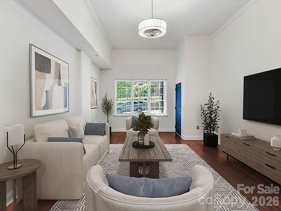 3rd image of 300 W 5th St APT 2