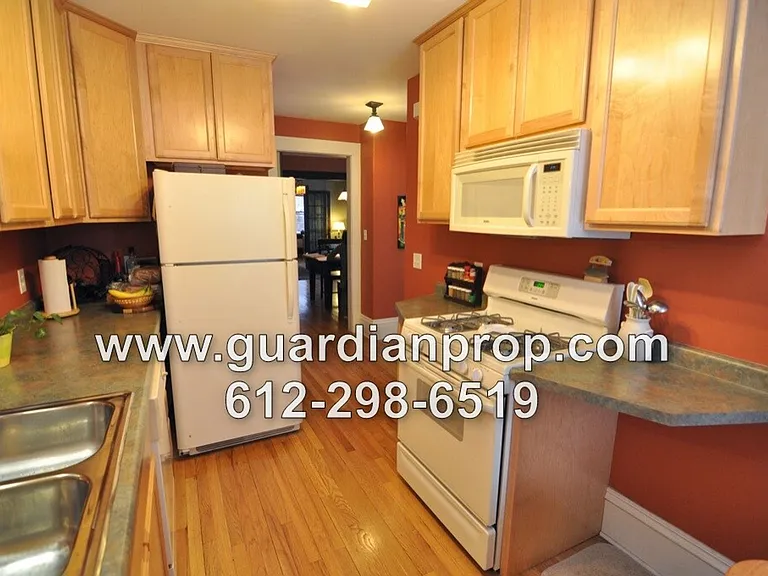 1725 Hague Ave #2 — Photo 8