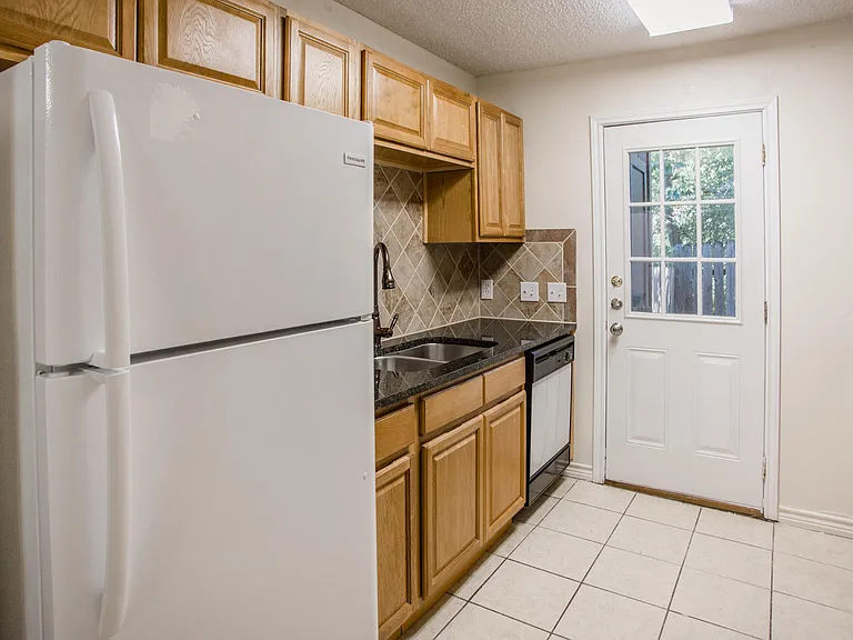 813 Old Ranch Road 12 — Photo 4
