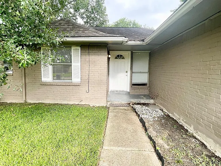 11906 Binghampton Dr — Photo 4