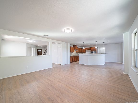 3rd image of 1238 plaza lake