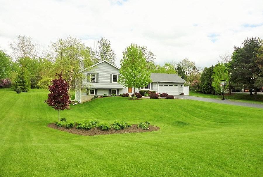 1st image of 460 Herford Dr