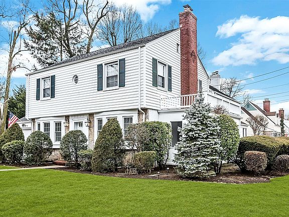 4th image of 21 Nicholas Ct
