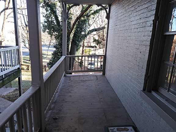 Side porch off second living space