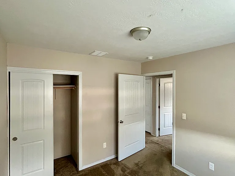 309 10th Ave N #311 — Photo 6