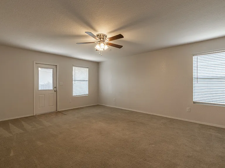 8966 Oakwood Park — Photo 21